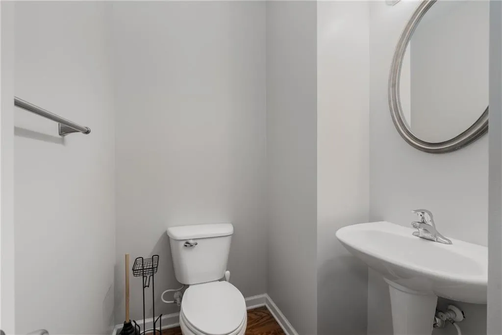 1529 Liberty Parkway Nw Unit 2314, Atlanta, Georgia 30318, 3 Bedrooms Bedrooms, ,2 BathroomsBathrooms,Residential,For Sale,1529 Liberty Parkway Nw Unit 2314,7589789