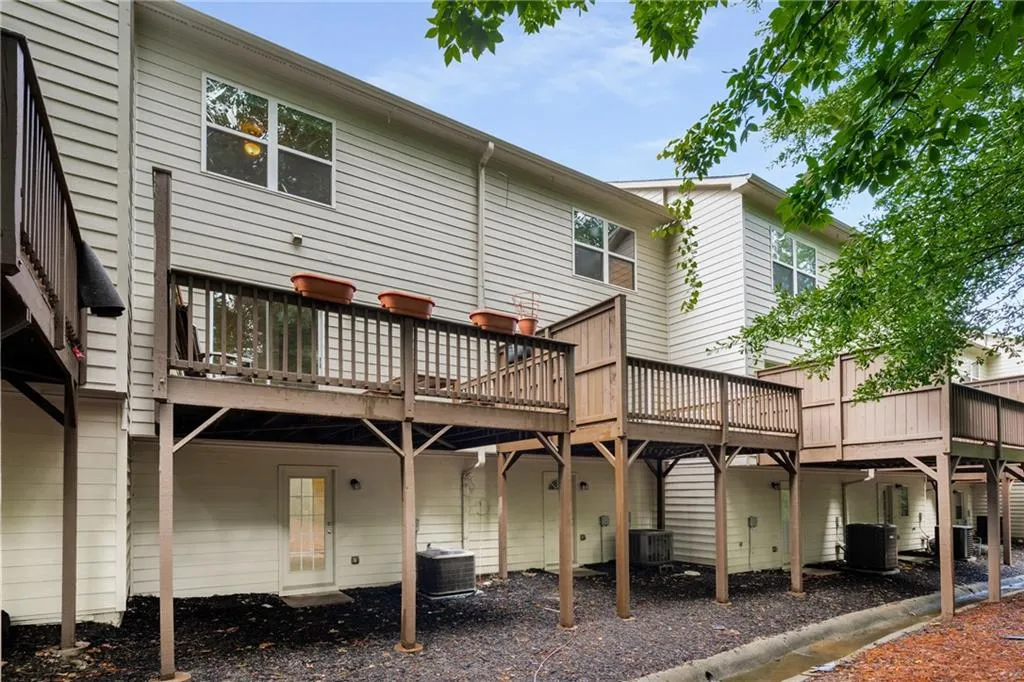 1529 Liberty Parkway Nw Unit 2314, Atlanta, Georgia 30318, 3 Bedrooms Bedrooms, ,2 BathroomsBathrooms,Residential,For Sale,1529 Liberty Parkway Nw Unit 2314,7589789