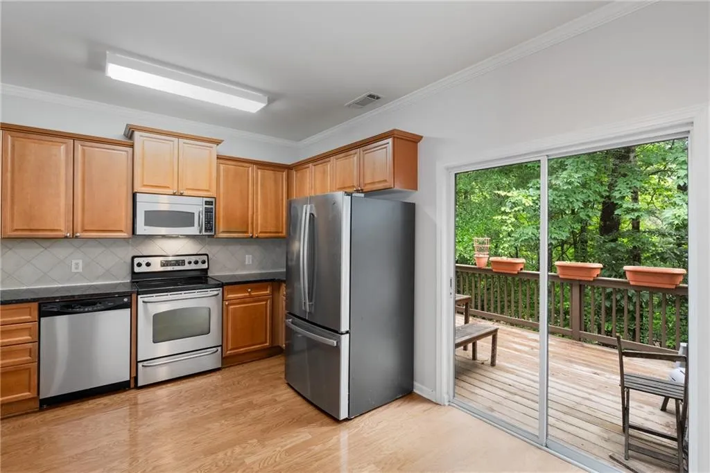 1529 Liberty Parkway Nw Unit 2314, Atlanta, Georgia 30318, 3 Bedrooms Bedrooms, ,2 BathroomsBathrooms,Residential,For Sale,1529 Liberty Parkway Nw Unit 2314,7589789