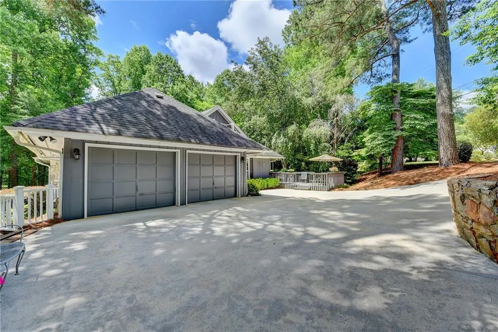 8390 Valley Tarn, Atlanta, Georgia 30350, 4 Bedrooms Bedrooms, ,3 BathroomsBathrooms,Residential,Sold,8390 Valley Tarn,6891620