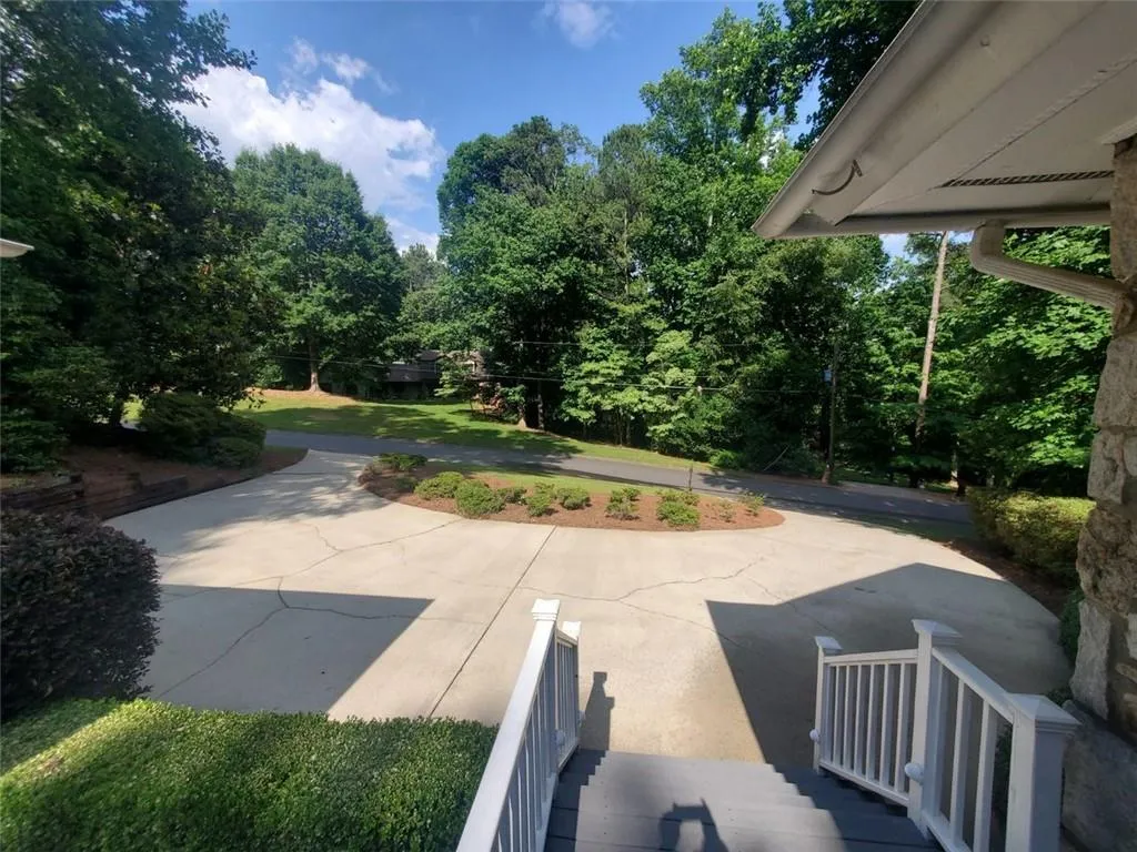 8390 Valley Tarn, Atlanta, Georgia 30350, 4 Bedrooms Bedrooms, ,3 BathroomsBathrooms,Residential,Sold,8390 Valley Tarn,6891620
