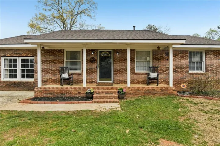 8165 Laurel Drive, Covington, Georgia 30014