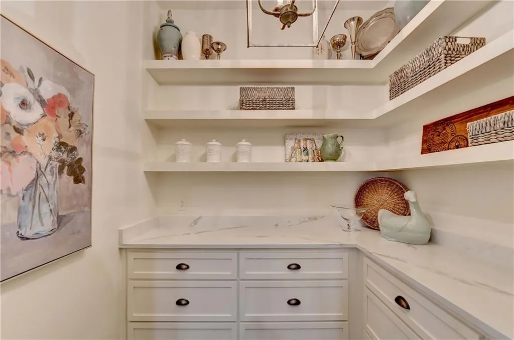 333 Caruso Court, Atlanta, Georgia 30350, 7 Bedrooms Bedrooms, ,6 BathroomsBathrooms,Residential,Sold,333 Caruso Court,7697009