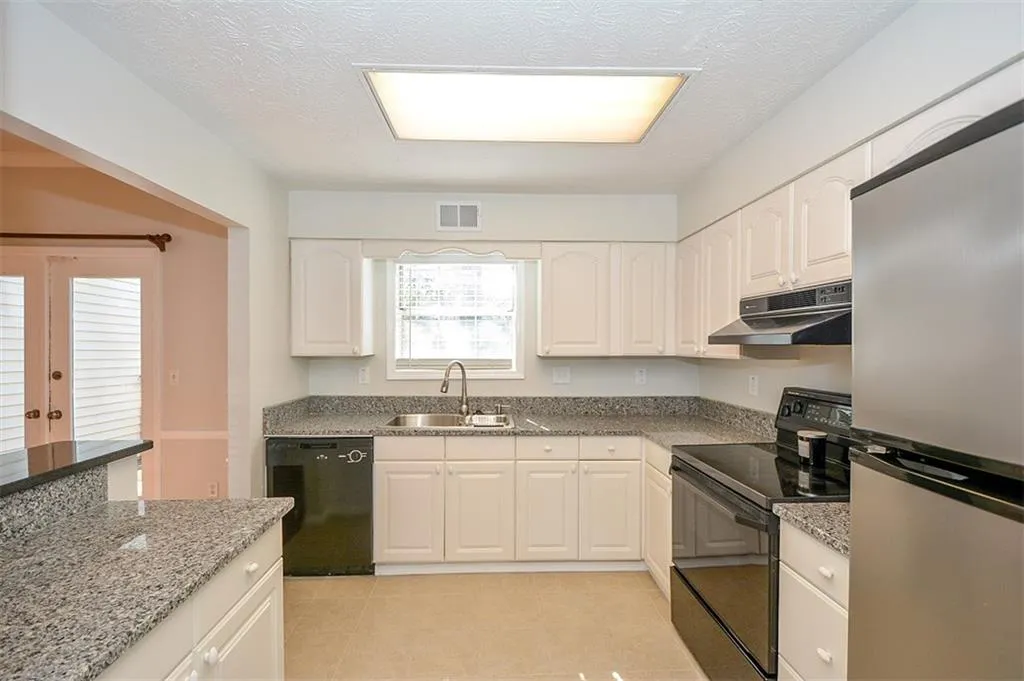 604 Wedgewood Way, Sandy Springs, Georgia 30350, 2 Bedrooms Bedrooms, ,2 BathroomsBathrooms,Residential,Sold,604 Wedgewood Way,5950475