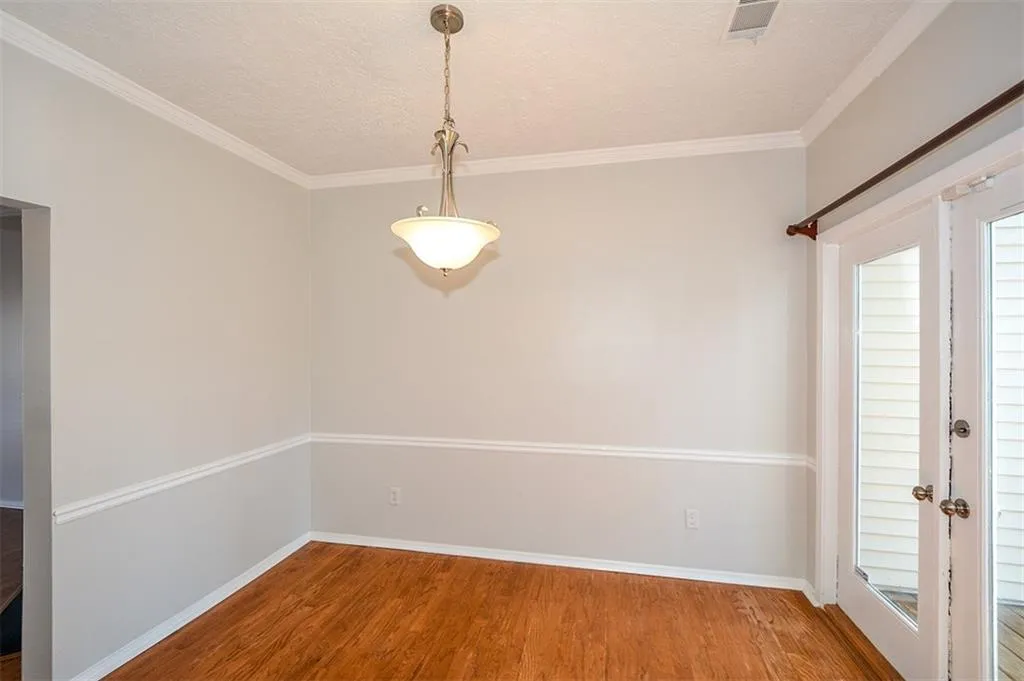 604 Wedgewood Way, Sandy Springs, Georgia 30350, 2 Bedrooms Bedrooms, ,2 BathroomsBathrooms,Residential,Sold,604 Wedgewood Way,5950475