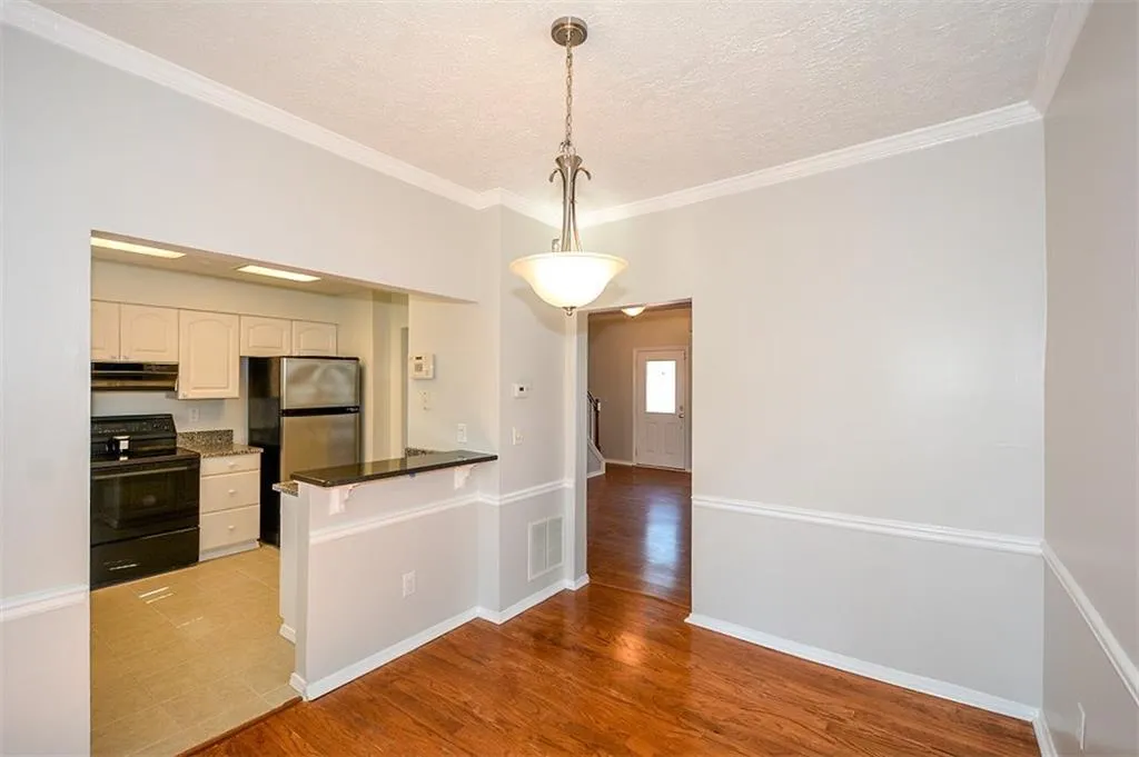 604 Wedgewood Way, Sandy Springs, Georgia 30350, 2 Bedrooms Bedrooms, ,2 BathroomsBathrooms,Residential,Sold,604 Wedgewood Way,5950475
