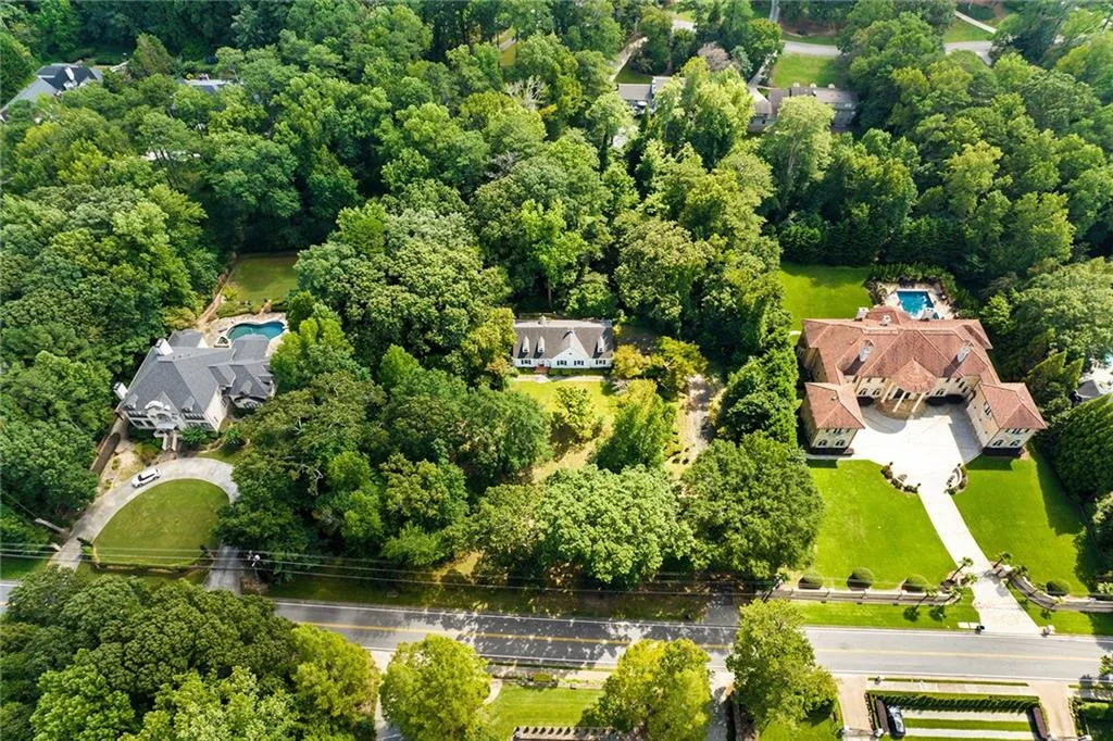 700 Heards Ferry Road, Atlanta, Georgia 30328, 3 Bedrooms Bedrooms, ,2 BathroomsBathrooms,Land,Sold,700 Heards Ferry Road,7272826