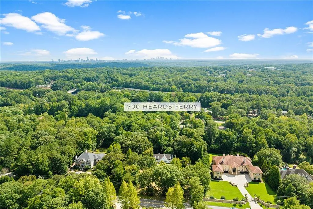 700 Heards Ferry Road, Atlanta, Georgia 30328, 3 Bedrooms Bedrooms, ,2 BathroomsBathrooms,Land,Sold,700 Heards Ferry Road,7272826