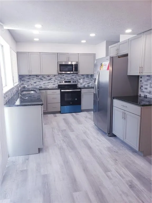 7308 Cardigan Circle, Sandy Springs, Georgia 30328, 3 Bedrooms Bedrooms, ,2 BathroomsBathrooms,Residential,Sold,7308 Cardigan Circle,6919213