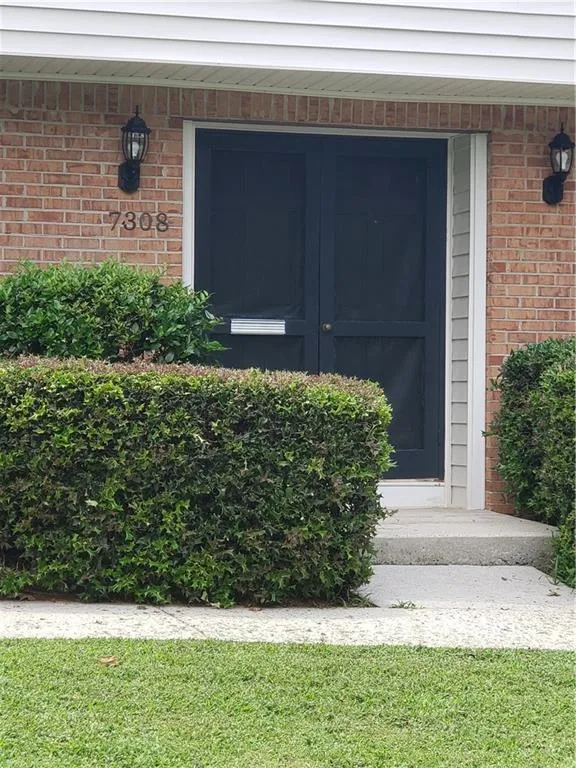 7308 Cardigan Circle, Sandy Springs, Georgia 30328, 3 Bedrooms Bedrooms, ,2 BathroomsBathrooms,Residential,Sold,7308 Cardigan Circle,6919213