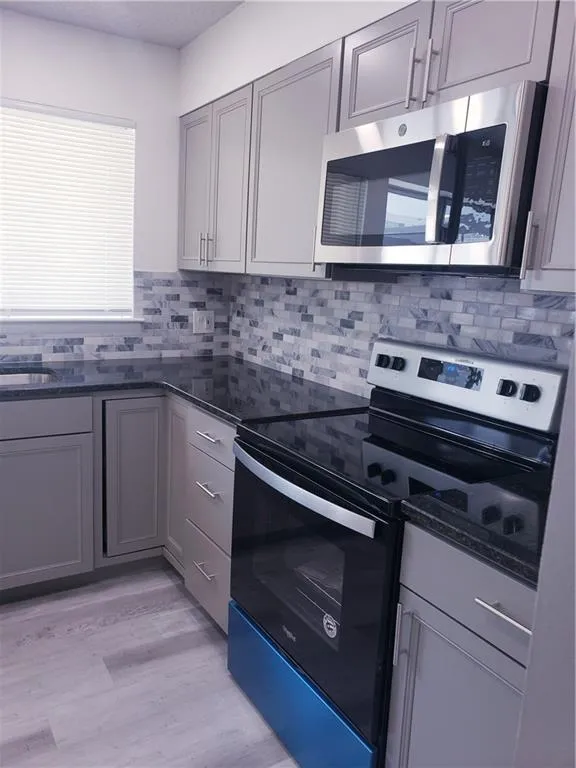 7308 Cardigan Circle, Sandy Springs, Georgia 30328, 3 Bedrooms Bedrooms, ,2 BathroomsBathrooms,Residential,Sold,7308 Cardigan Circle,6919213