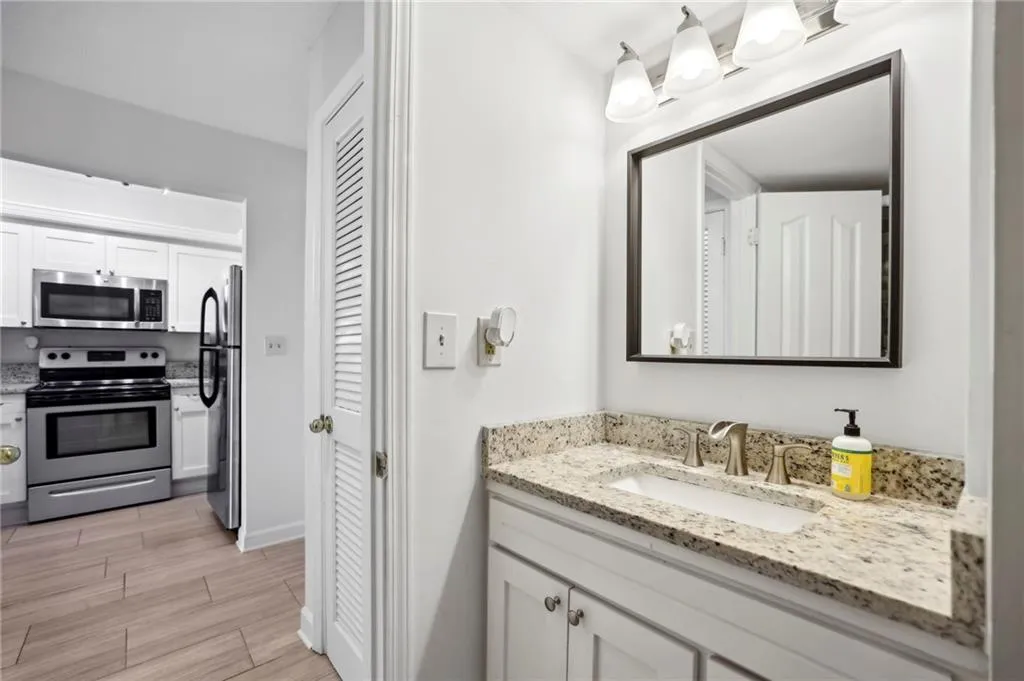 2870 Pharr Court South Nw Unit 1408, Atlanta, Georgia 30305, 1 Bedroom Bedrooms, ,1 BathroomBathrooms,Residential,For Sale,2870 Pharr Court South Nw Unit 1408,7617808