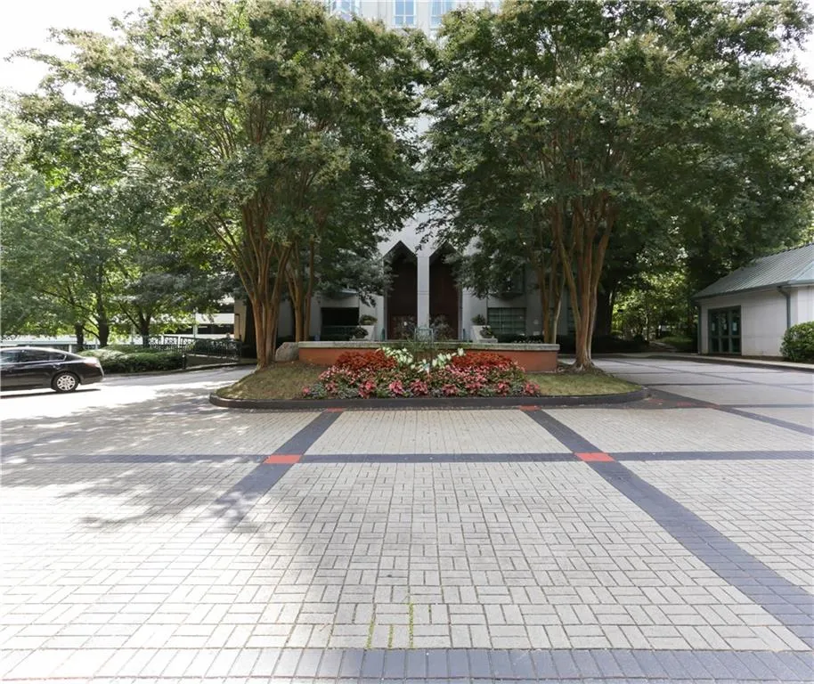 2870 Pharr Court South Nw Unit 1408, Atlanta, Georgia 30305, 1 Bedroom Bedrooms, ,1 BathroomBathrooms,Residential,For Sale,2870 Pharr Court South Nw Unit 1408,7617808