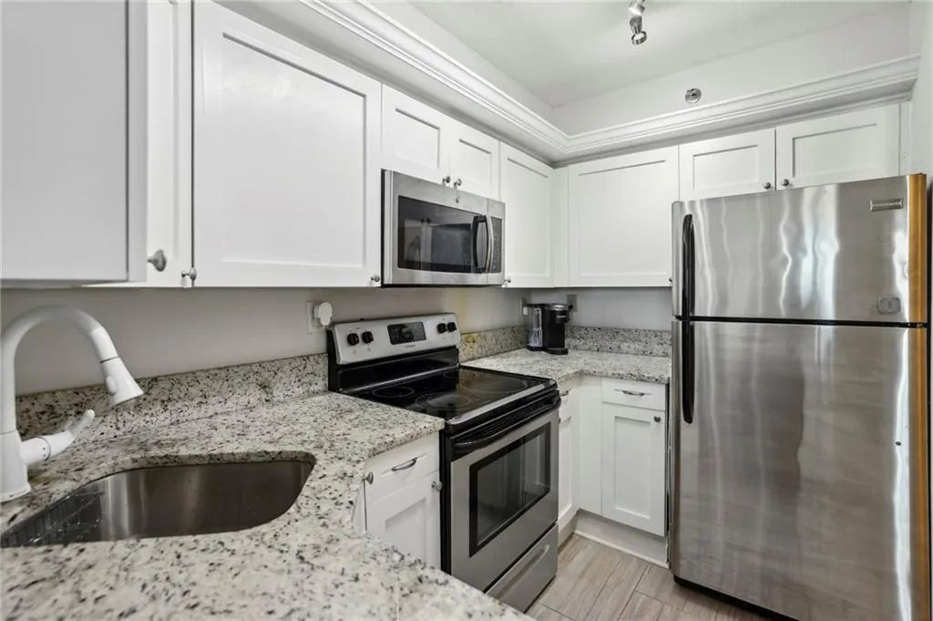 2870 Pharr Court South Nw Unit 1408, Atlanta, Georgia 30305, 1 Bedroom Bedrooms, ,1 BathroomBathrooms,Residential,For Sale,2870 Pharr Court South Nw Unit 1408,7617808