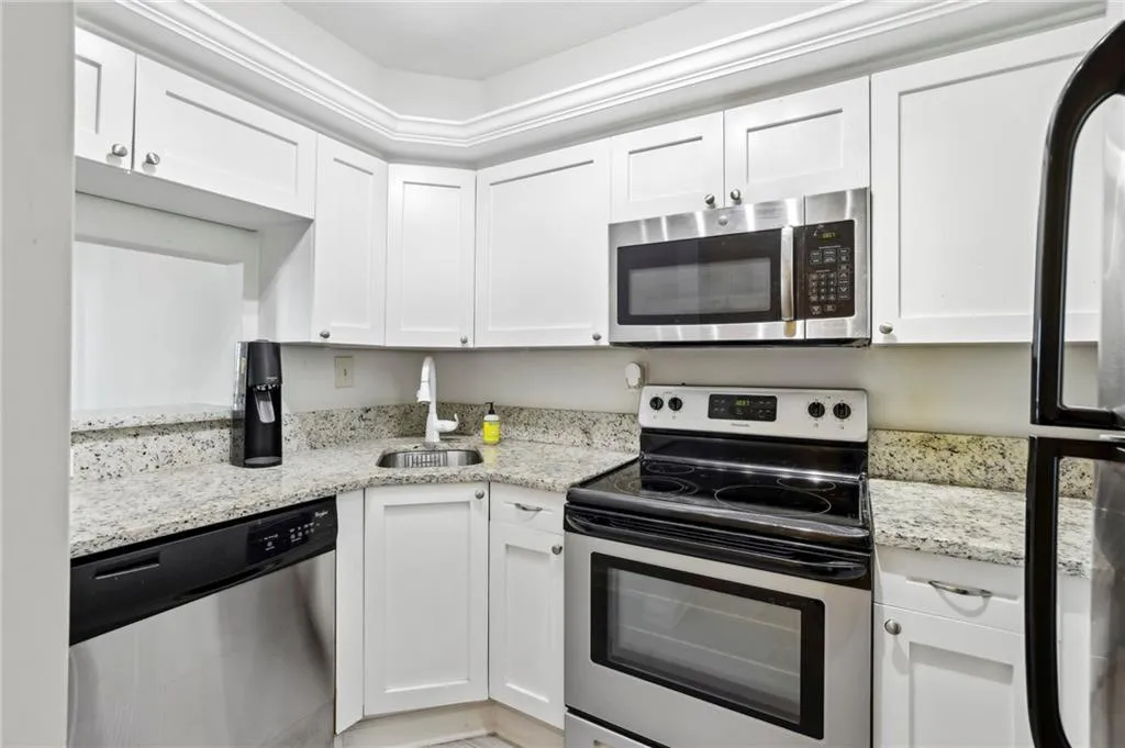 2870 Pharr Court South Nw Unit 1408, Atlanta, Georgia 30305, 1 Bedroom Bedrooms, ,1 BathroomBathrooms,Residential,For Sale,2870 Pharr Court South Nw Unit 1408,7617808