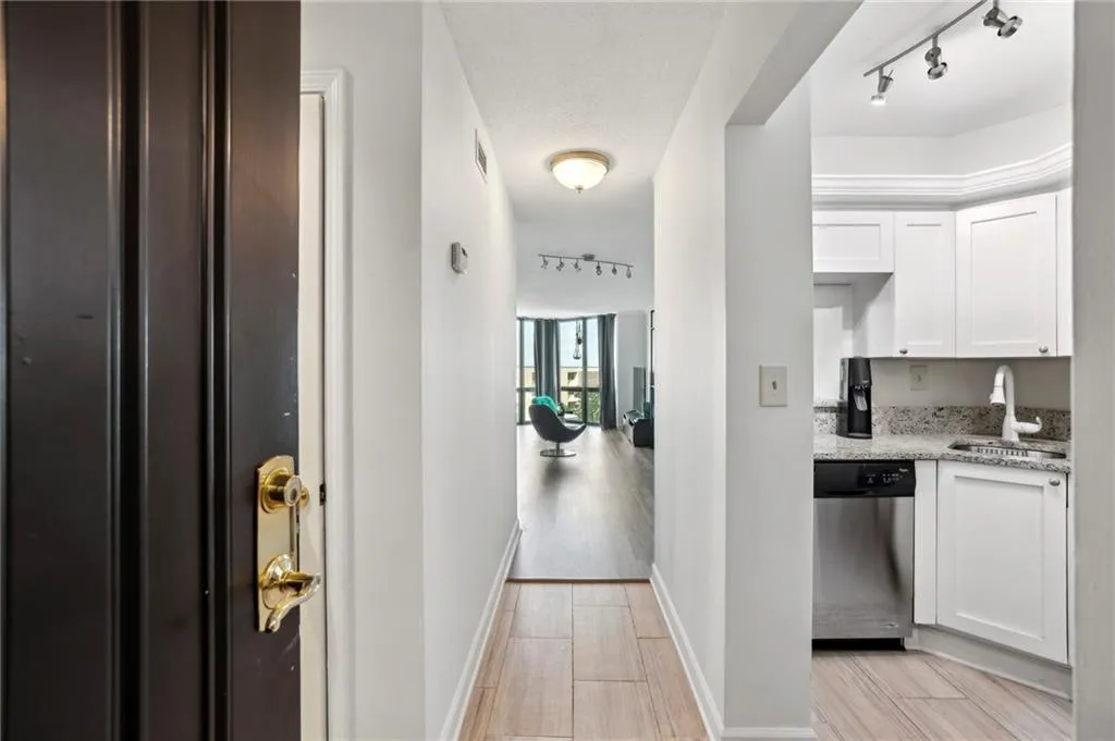 2870 Pharr Court South Nw Unit 1408, Atlanta, Georgia 30305, 1 Bedroom Bedrooms, ,1 BathroomBathrooms,Residential,For Sale,2870 Pharr Court South Nw Unit 1408,7617808