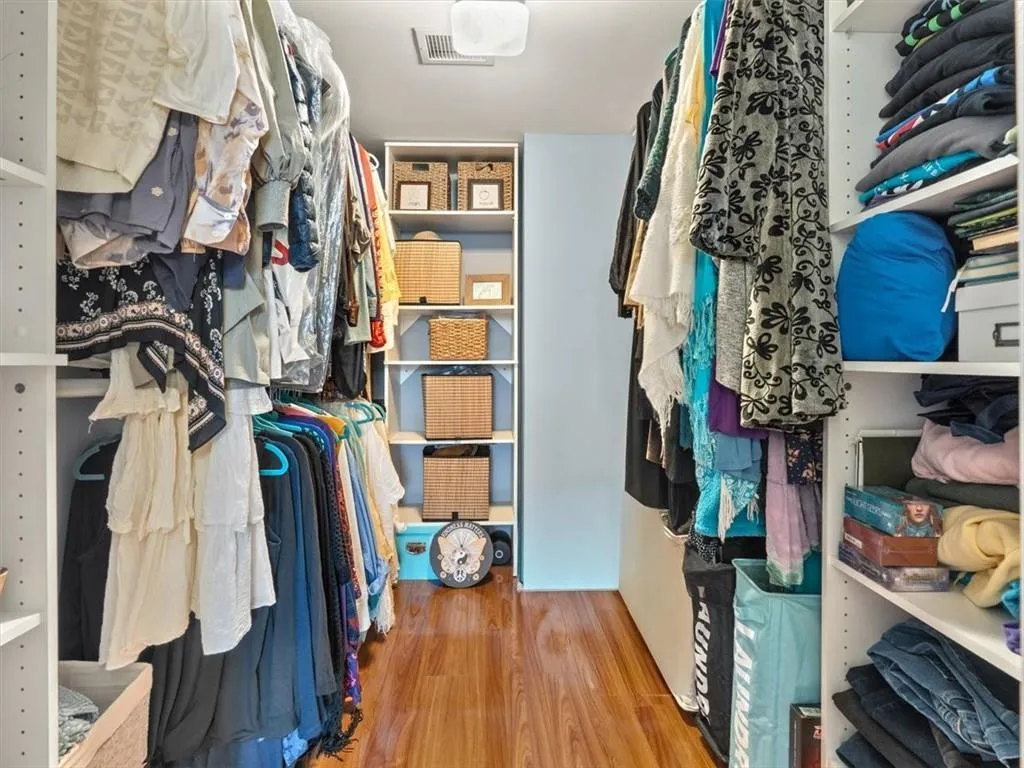 3530 Piedmont Road Ne Unit 11a, Atlanta, Georgia 30305, 2 Bedrooms Bedrooms, ,2 BathroomsBathrooms,Residential,For Sale,3530 Piedmont Road Ne Unit 11a,7638178