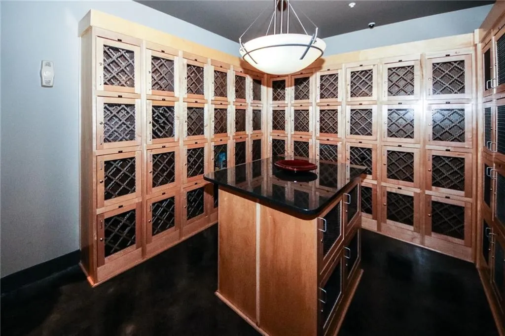 799 Hammond Drive Unit 228, Sandy Springs, Georgia 30328, 2 Bedrooms Bedrooms, ,2 BathroomsBathrooms,Residential,Sold,799 Hammond Drive Unit 228,6921139