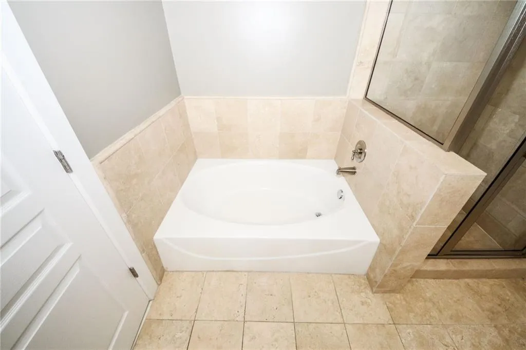 799 Hammond Drive Unit 228, Sandy Springs, Georgia 30328, 2 Bedrooms Bedrooms, ,2 BathroomsBathrooms,Residential,Sold,799 Hammond Drive Unit 228,6921139