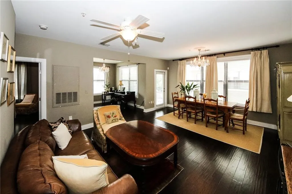 799 Hammond Drive Unit 228, Sandy Springs, Georgia 30328, 2 Bedrooms Bedrooms, ,2 BathroomsBathrooms,Residential,Sold,799 Hammond Drive Unit 228,6921139