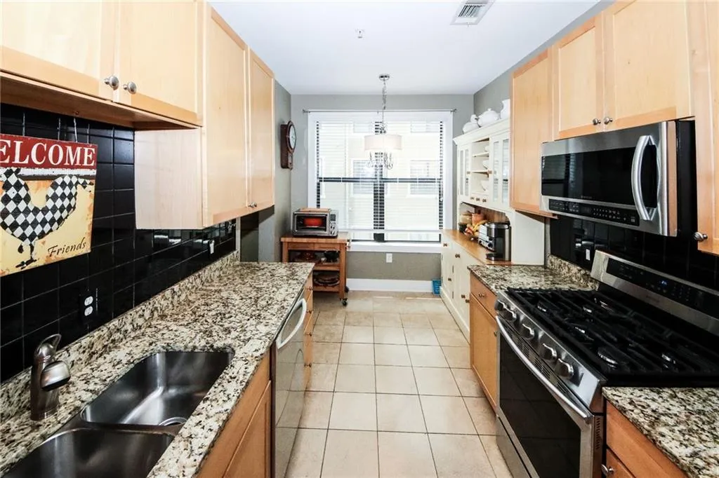 799 Hammond Drive Unit 228, Sandy Springs, Georgia 30328, 2 Bedrooms Bedrooms, ,2 BathroomsBathrooms,Residential,Sold,799 Hammond Drive Unit 228,6921139