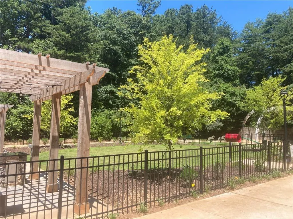 799 Hammond Drive Unit 228, Sandy Springs, Georgia 30328, 2 Bedrooms Bedrooms, ,2 BathroomsBathrooms,Residential,Sold,799 Hammond Drive Unit 228,6921139