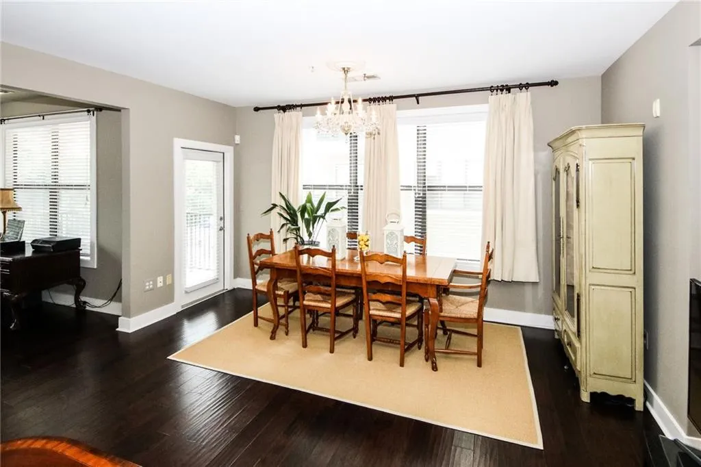 799 Hammond Drive Unit 228, Sandy Springs, Georgia 30328, 2 Bedrooms Bedrooms, ,2 BathroomsBathrooms,Residential,Sold,799 Hammond Drive Unit 228,6921139