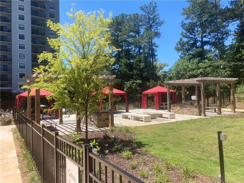 799 Hammond Drive Unit 228, Sandy Springs, Georgia 30328, 2 Bedrooms Bedrooms, ,2 BathroomsBathrooms,Residential,Sold,799 Hammond Drive Unit 228,6921139