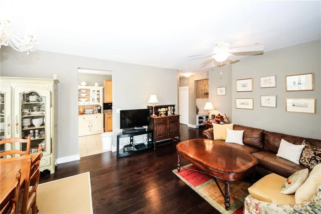 799 Hammond Drive Unit 228, Sandy Springs, Georgia 30328, 2 Bedrooms Bedrooms, ,2 BathroomsBathrooms,Residential,Sold,799 Hammond Drive Unit 228,6921139