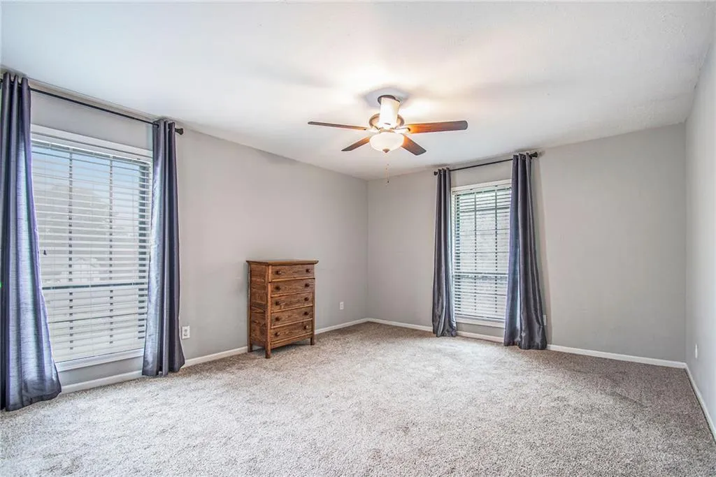 6851 Roswell Road Unit B7, Sandy Springs, Georgia 30328, 1 Bedroom Bedrooms, ,1 BathroomBathrooms,Residential,Sold,6851 Roswell Road Unit B7,7020371