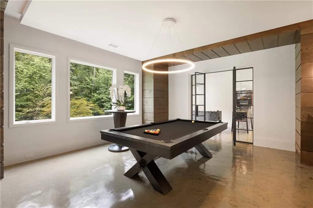 700 N Island Drive Nw, Atlanta, Georgia 30327, 6 Bedrooms Bedrooms, ,6 BathroomsBathrooms,Residential,For Sale,700 N Island Drive Nw,7629271