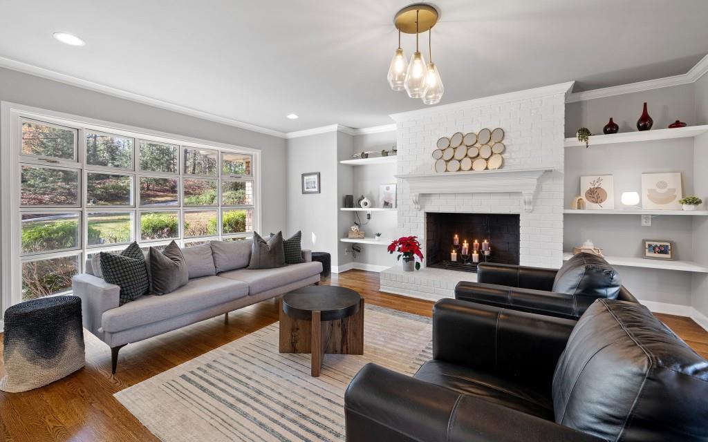 8965 Huntcliff Trace, Sandy Springs, Georgia 30350, 5 Bedrooms Bedrooms, ,4 BathroomsBathrooms,Residential,Sold,8965 Huntcliff Trace,7311770