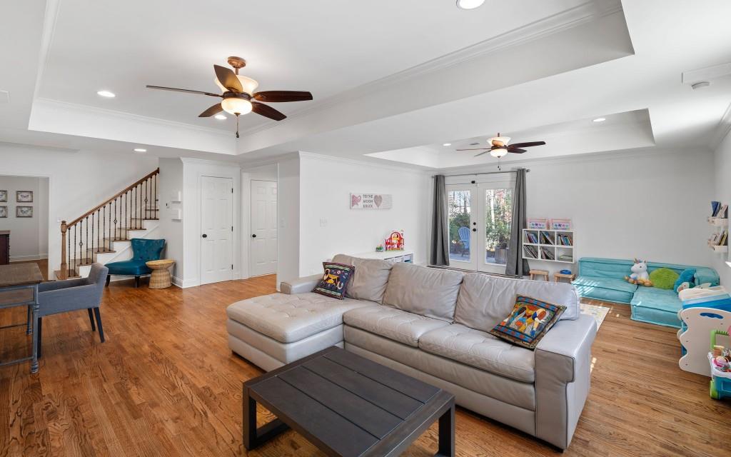 8965 Huntcliff Trace, Sandy Springs, Georgia 30350, 5 Bedrooms Bedrooms, ,4 BathroomsBathrooms,Residential,Sold,8965 Huntcliff Trace,7311770