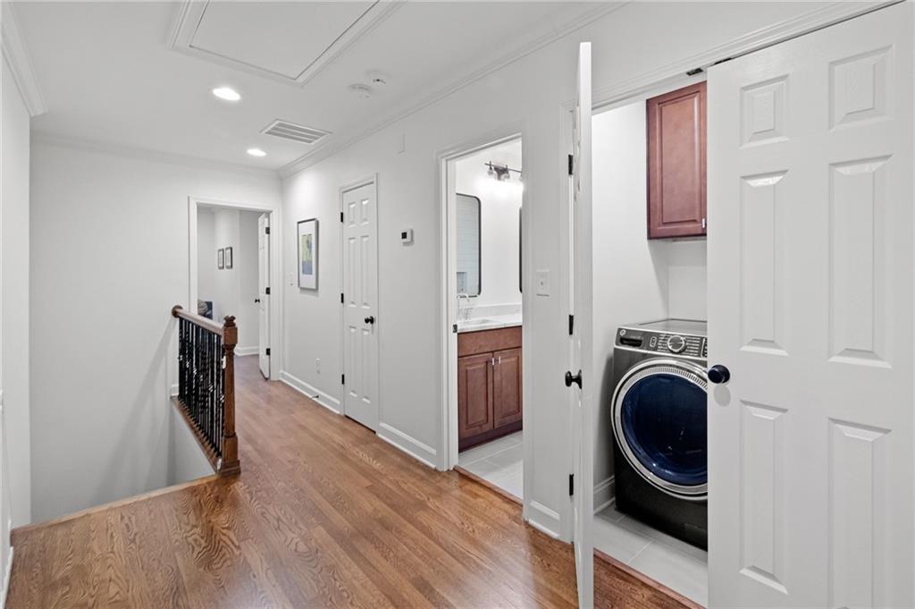 8965 Huntcliff Trace, Sandy Springs, Georgia 30350, 5 Bedrooms Bedrooms, ,4 BathroomsBathrooms,Residential,Sold,8965 Huntcliff Trace,7311770