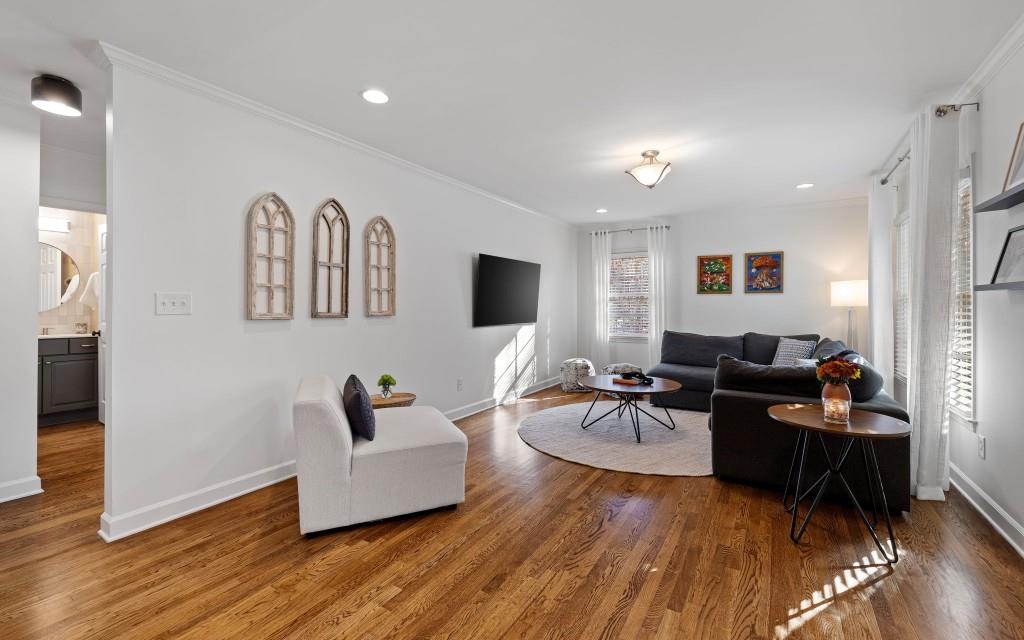 8965 Huntcliff Trace, Sandy Springs, Georgia 30350, 5 Bedrooms Bedrooms, ,4 BathroomsBathrooms,Residential,Sold,8965 Huntcliff Trace,7311770