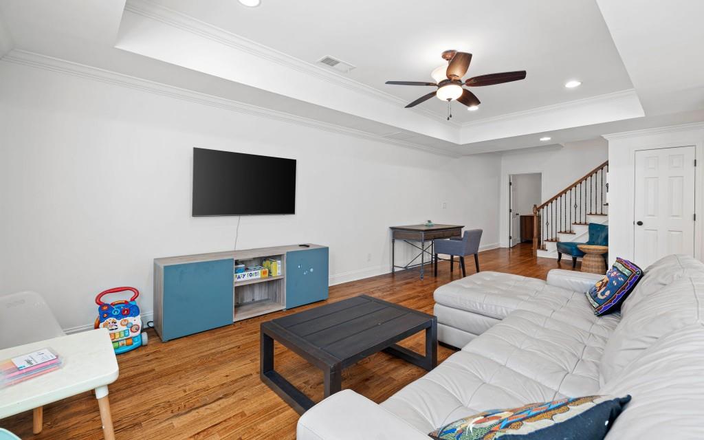 8965 Huntcliff Trace, Sandy Springs, Georgia 30350, 5 Bedrooms Bedrooms, ,4 BathroomsBathrooms,Residential,Sold,8965 Huntcliff Trace,7311770