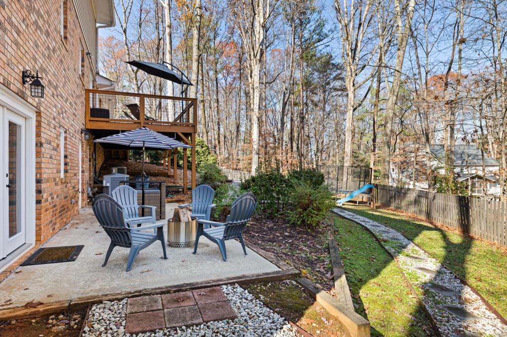 8965 Huntcliff Trace, Sandy Springs, Georgia 30350, 5 Bedrooms Bedrooms, ,4 BathroomsBathrooms,Residential,Sold,8965 Huntcliff Trace,7311770