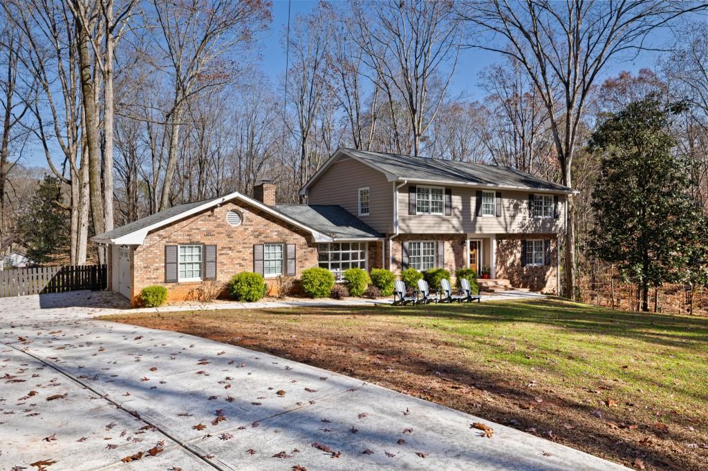 8965 Huntcliff Trace, Sandy Springs, Georgia 30350, 5 Bedrooms Bedrooms, ,4 BathroomsBathrooms,Residential,Sold,8965 Huntcliff Trace,7311770