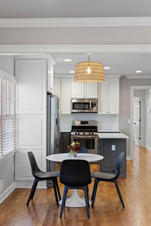 8965 Huntcliff Trace, Sandy Springs, Georgia 30350, 5 Bedrooms Bedrooms, ,4 BathroomsBathrooms,Residential,Sold,8965 Huntcliff Trace,7311770