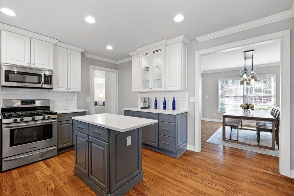 8965 Huntcliff Trace, Sandy Springs, Georgia 30350, 5 Bedrooms Bedrooms, ,4 BathroomsBathrooms,Residential,Sold,8965 Huntcliff Trace,7311770