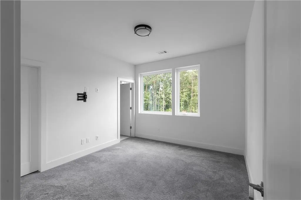 1261 Chelsea Circle, Atlanta, Georgia 30318, 2 Bedrooms Bedrooms, ,2 BathroomsBathrooms,Residential,For Sale,1261 Chelsea Circle,7615749