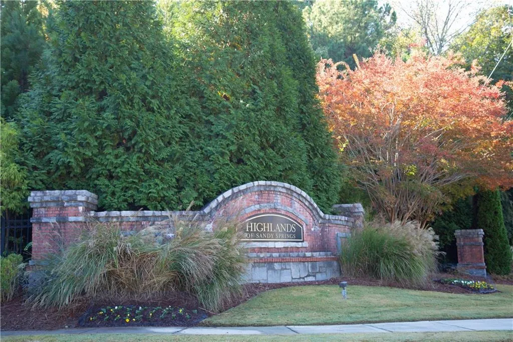 Community (Highlands of Sandy Springs)