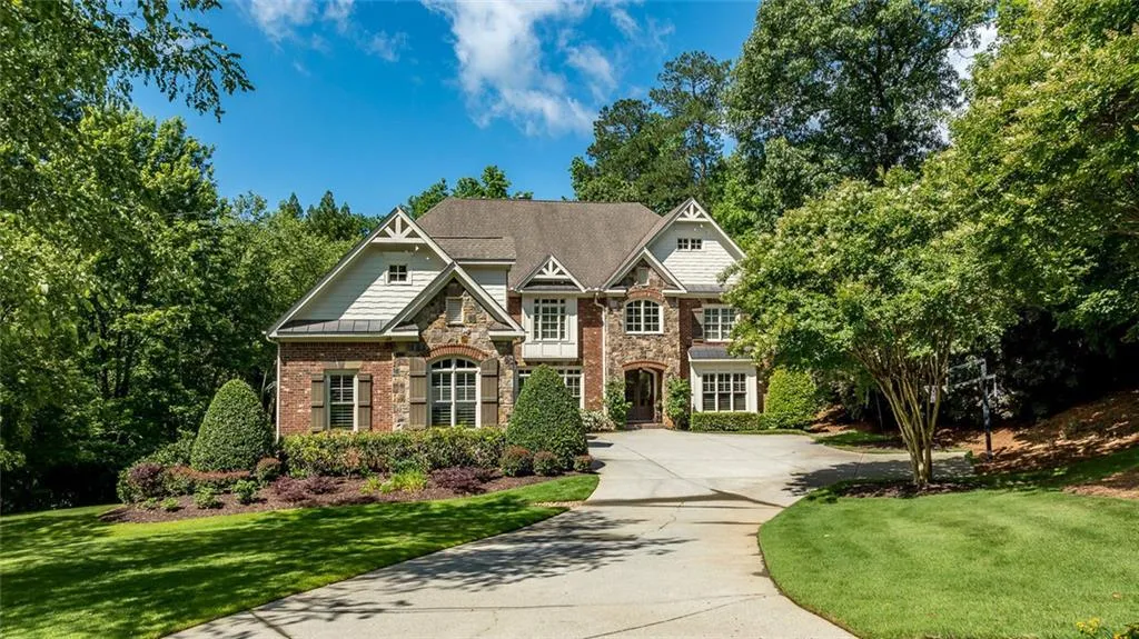 5284 Vernon Springs Trail Nw, Sandy Springs, Georgia 30327, 6 Bedrooms Bedrooms, ,6 BathroomsBathrooms,Residential,For Sale,5284 Vernon Springs Trail Nw,7596654