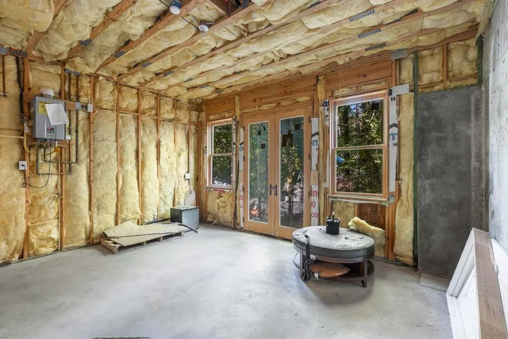 1060 Canter Road Ne, Atlanta, Georgia 30324, 6 Bedrooms Bedrooms, 0 ,7 BathroomsBathrooms,Residential,For Sale,1060 Canter Road Ne,7734967
