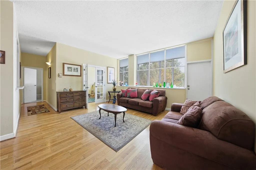 3060 Pharr Court North Nw Unit 223, Atlanta, Georgia 30305, 2 Bedrooms Bedrooms, 0 ,1 BathroomBathrooms,Residential,For Sale,3060 Pharr Court North Nw Unit 223,7730531