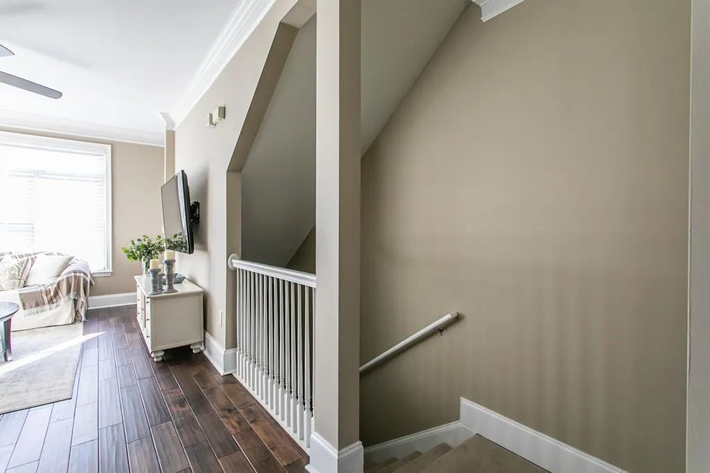 1054 Glenridge Place, Atlanta, Georgia 30342, 2 Bedrooms Bedrooms, ,1 BathroomBathrooms,Residential,Sold,1054 Glenridge Place,6821474