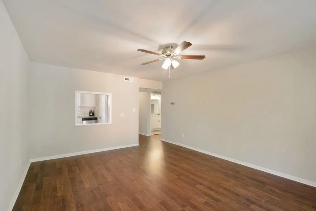 5400 Roswell Road Unit K2, Atlanta, Georgia 30342, 1 Bedroom Bedrooms, ,1 BathroomBathrooms,Residential,Sold,5400 Roswell Road Unit K2,5764340