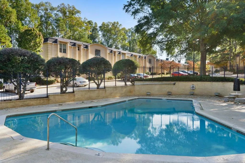 5400 Roswell Road Unit K2, Atlanta, Georgia 30342, 1 Bedroom Bedrooms, ,1 BathroomBathrooms,Residential,Sold,5400 Roswell Road Unit K2,5764340