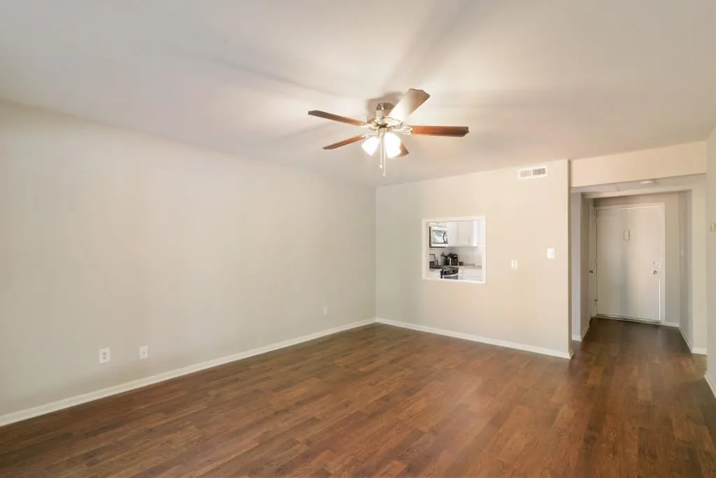 5400 Roswell Road Unit K2, Atlanta, Georgia 30342, 1 Bedroom Bedrooms, ,1 BathroomBathrooms,Residential,Sold,5400 Roswell Road Unit K2,5764340