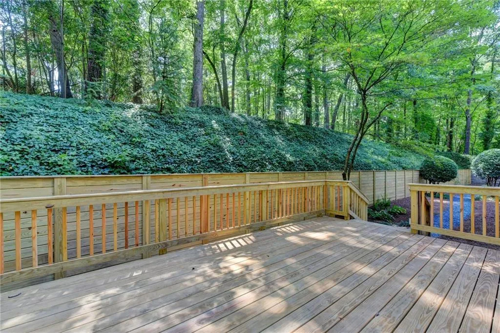 295 Mark Trail, Sandy Springs, Georgia 30328, 4 Bedrooms Bedrooms, ,2 BathroomsBathrooms,Residential,Sold,295 Mark Trail,6606515